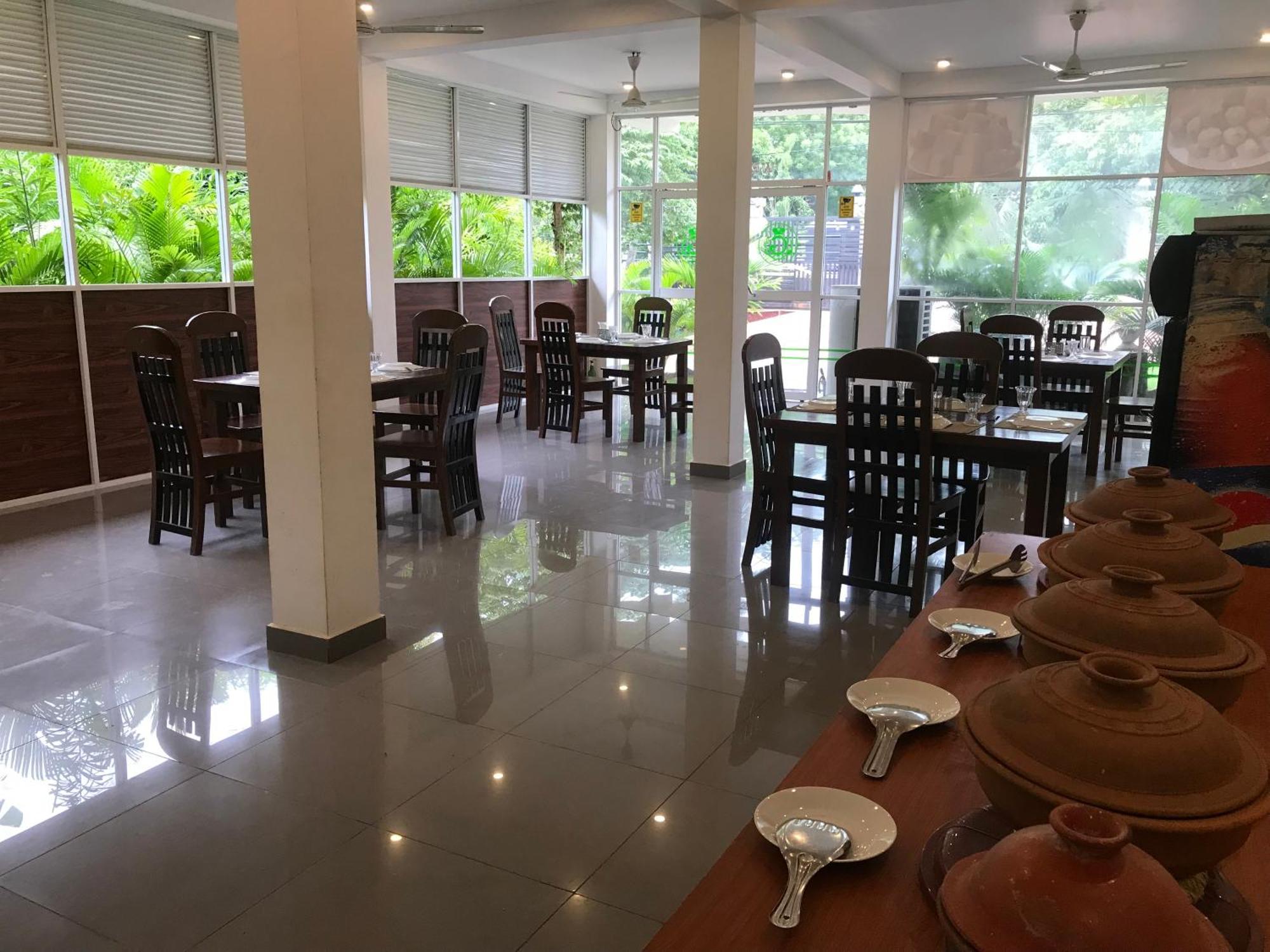 Green Star Villa Jaffna Exteriör bild